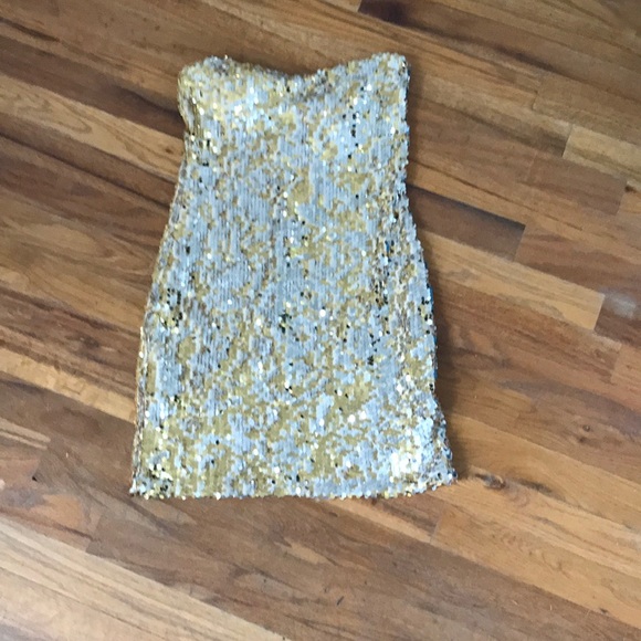 Gold sequin dress - Picture 1 of 1